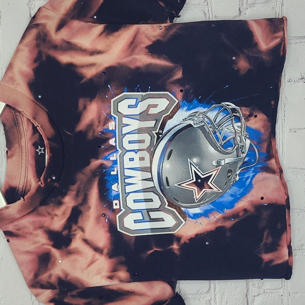 Dallas Cowboys Crop Top W/Rhinestones - Picture 2 of 6